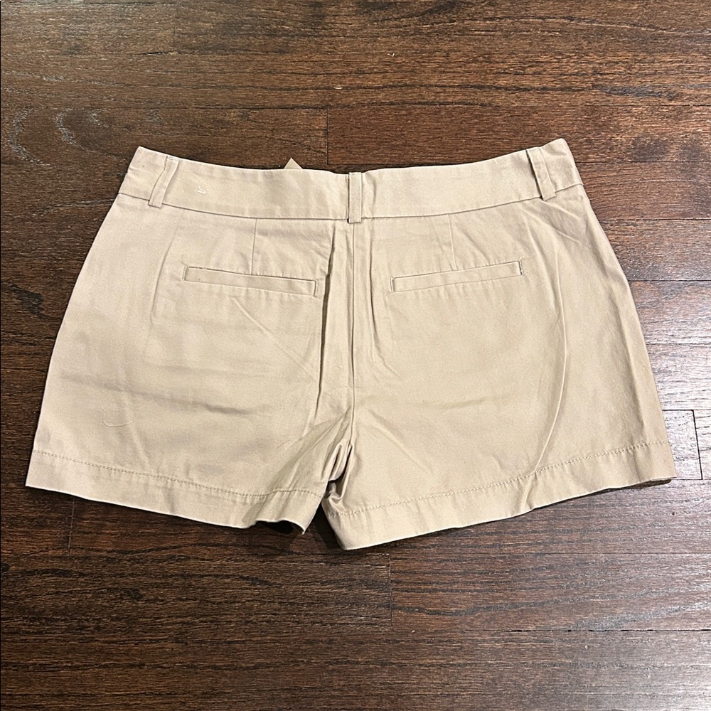 NWT Ann Taylor LOFT Women’s Classic Tan Shorts Size 4P - Picture 6 of 7